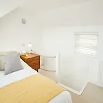 Host&stay - Harbour Semesterbostad *