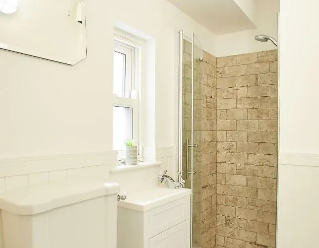 Host & - Harbour Holiday home *